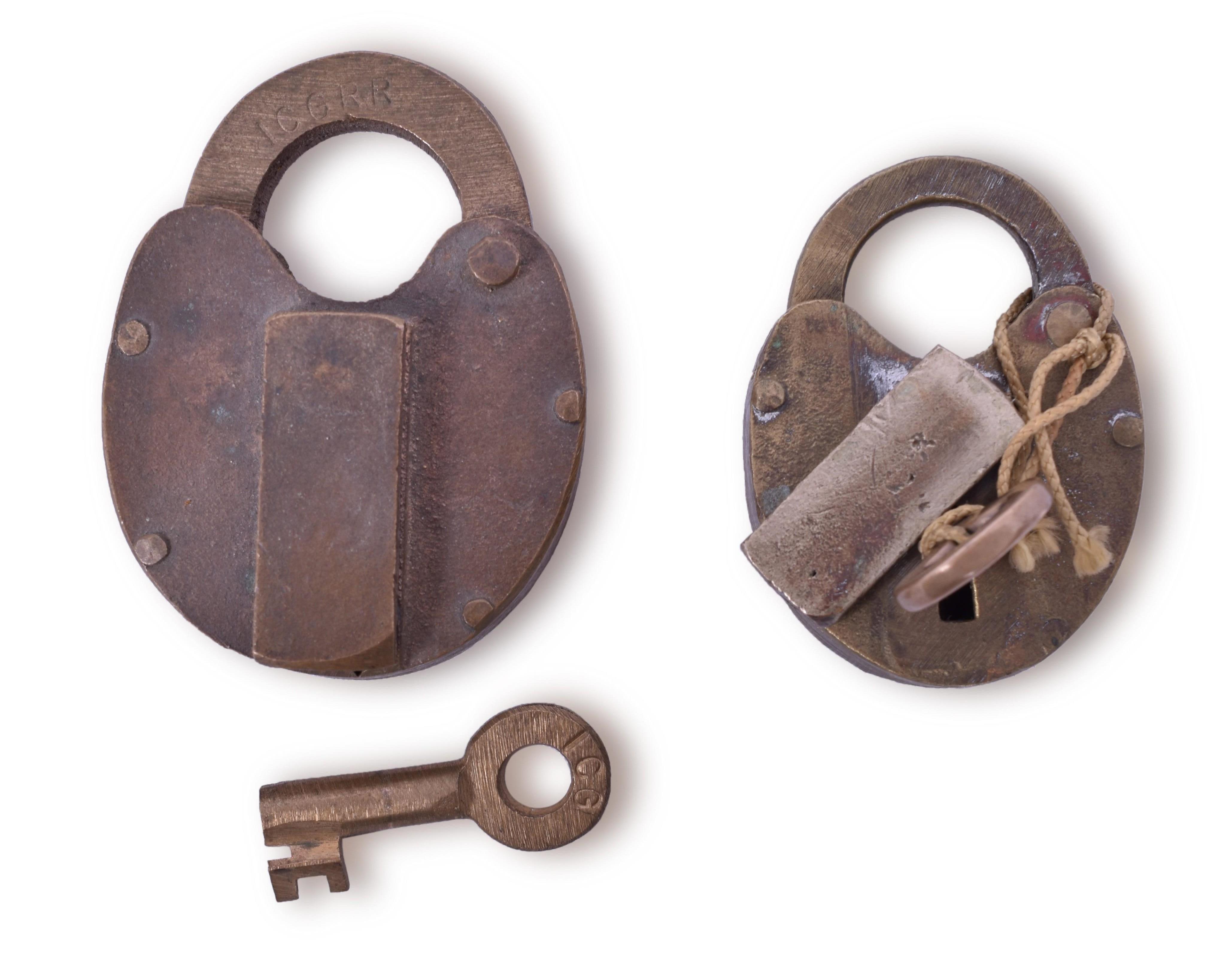 3070 - Illinois Central and Illinois Central Gulf Railroad Brass Locks w/ Keys thumbnail