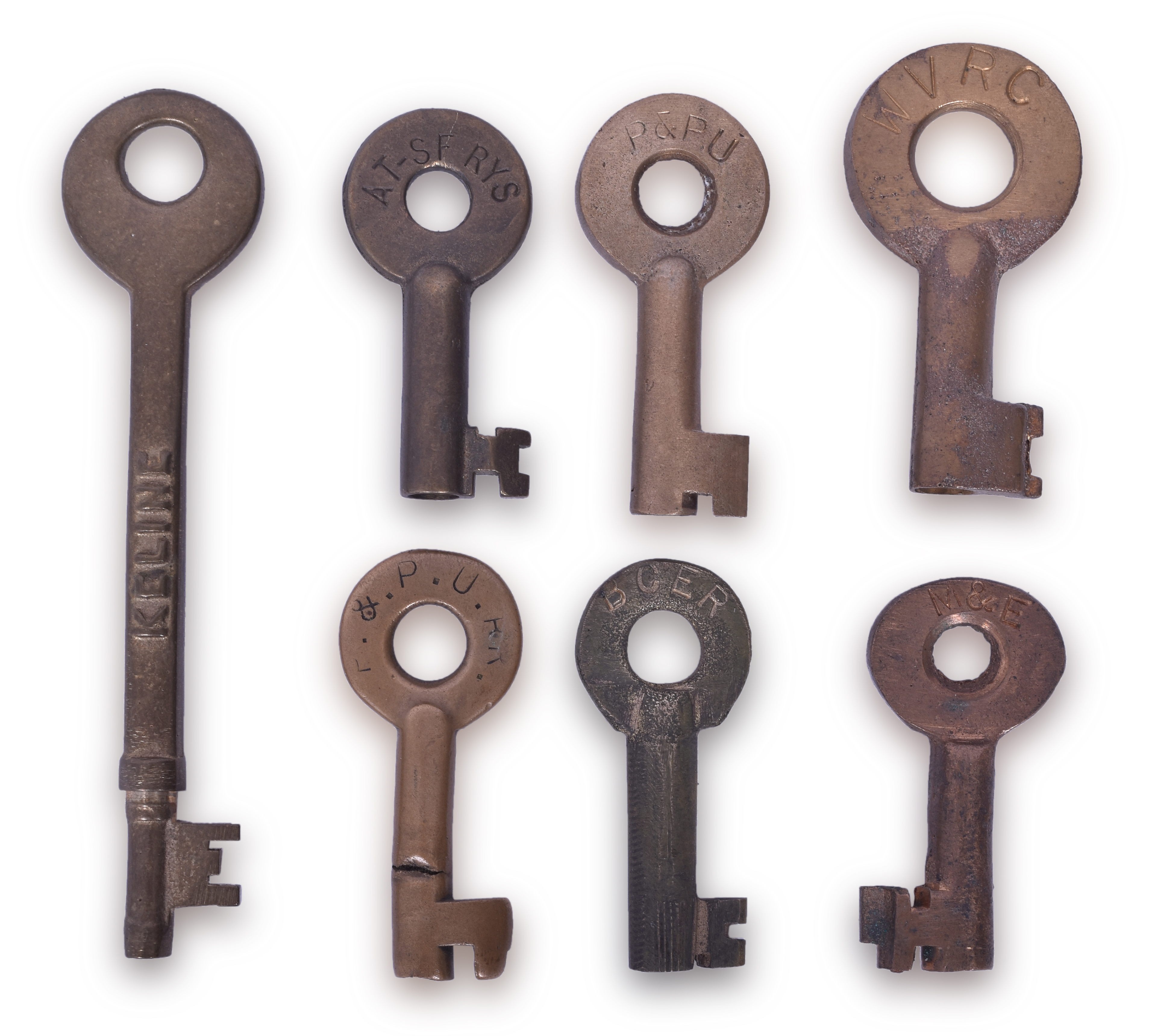 3124 - 6 Brass Railroad Keys - Peoria & Pekin Union, Wabash Valley Railroad Company, British Columbia Electric Railway, Santa Fe thumbnail