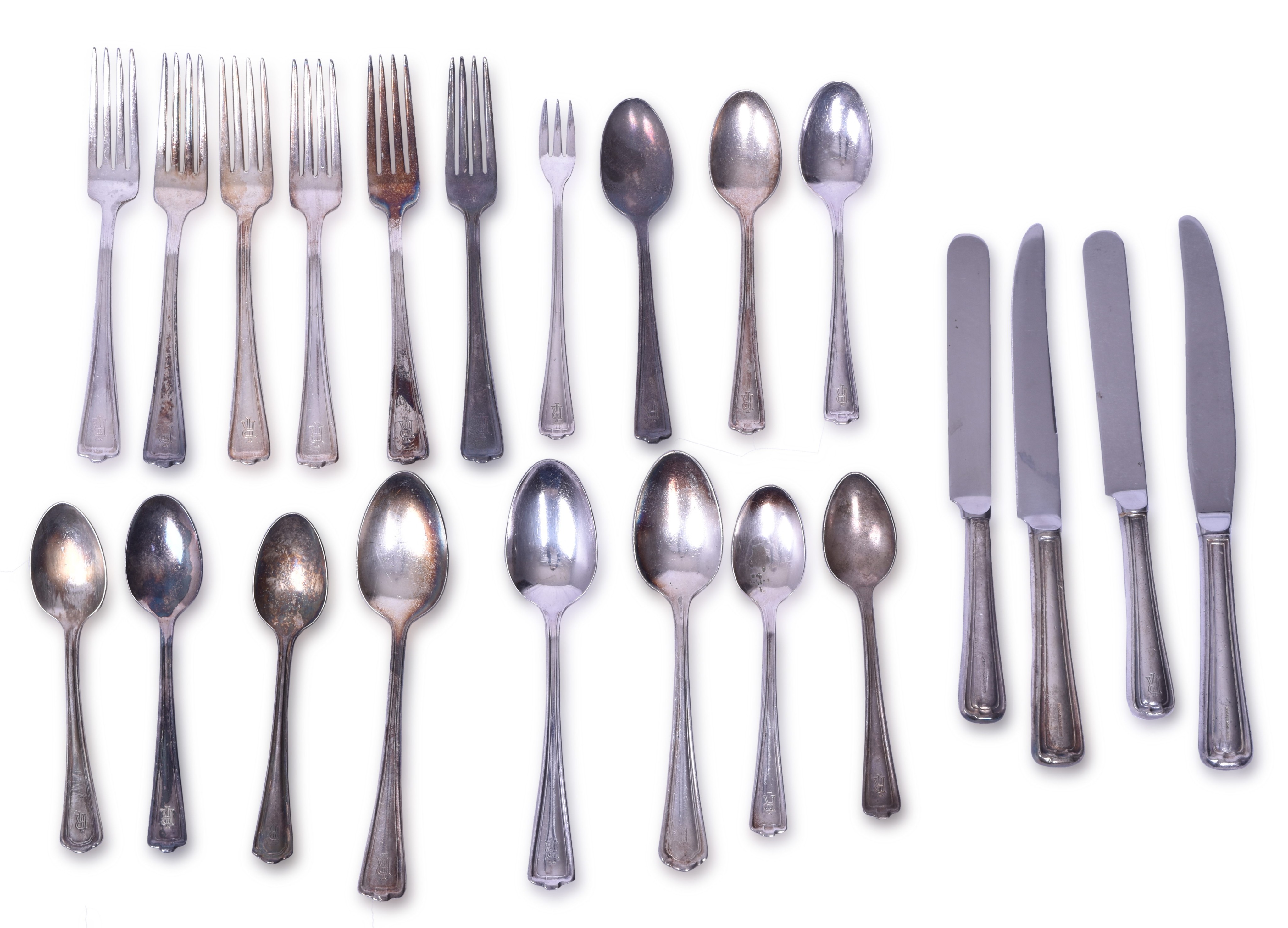 3137 - International Silver Co. Chicago Rock Island Lines & Pacific Railroad 22 Piece Flatware thumbnail
