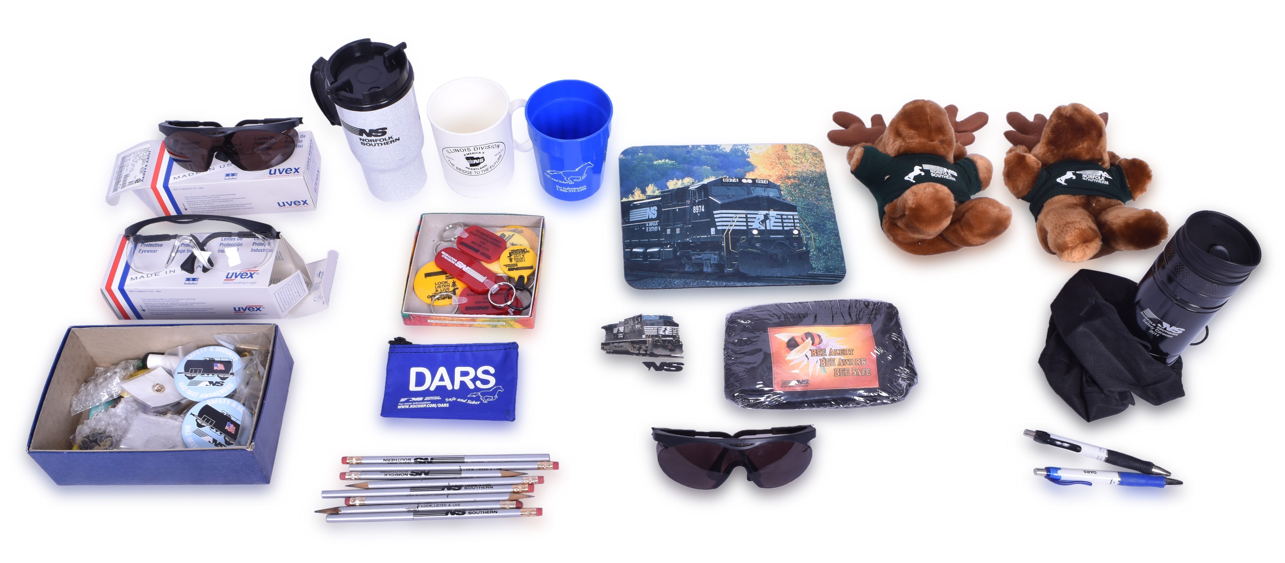 3298 - Large Group of Norfolk Southern Railroad Promotional Items thumbnail