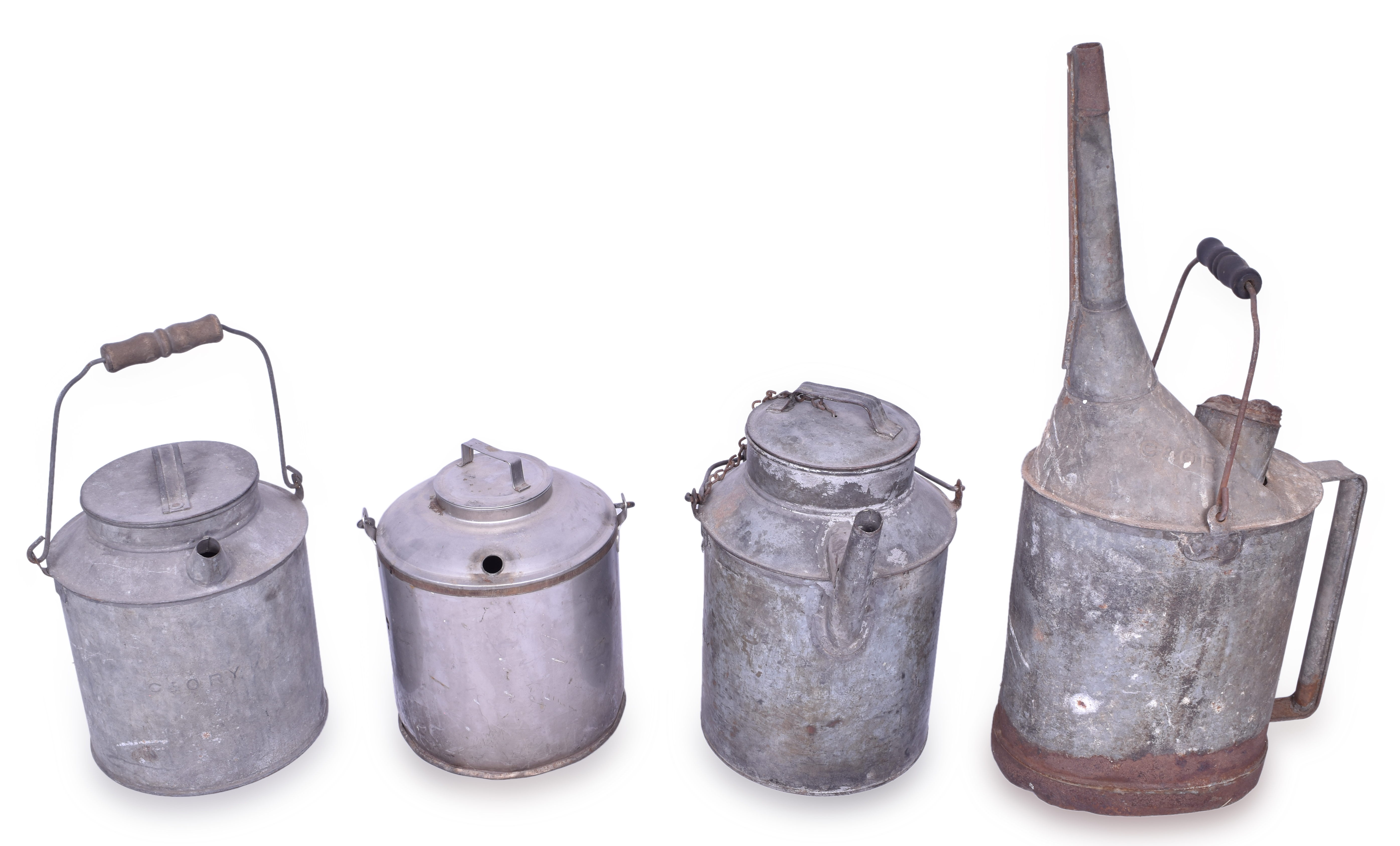 3562 - Four Pieces of Chesapeake and Ohio Railroad Tin Ware - Journal Oil Can, Water Can, Kerosene Canister, etc. thumbnail