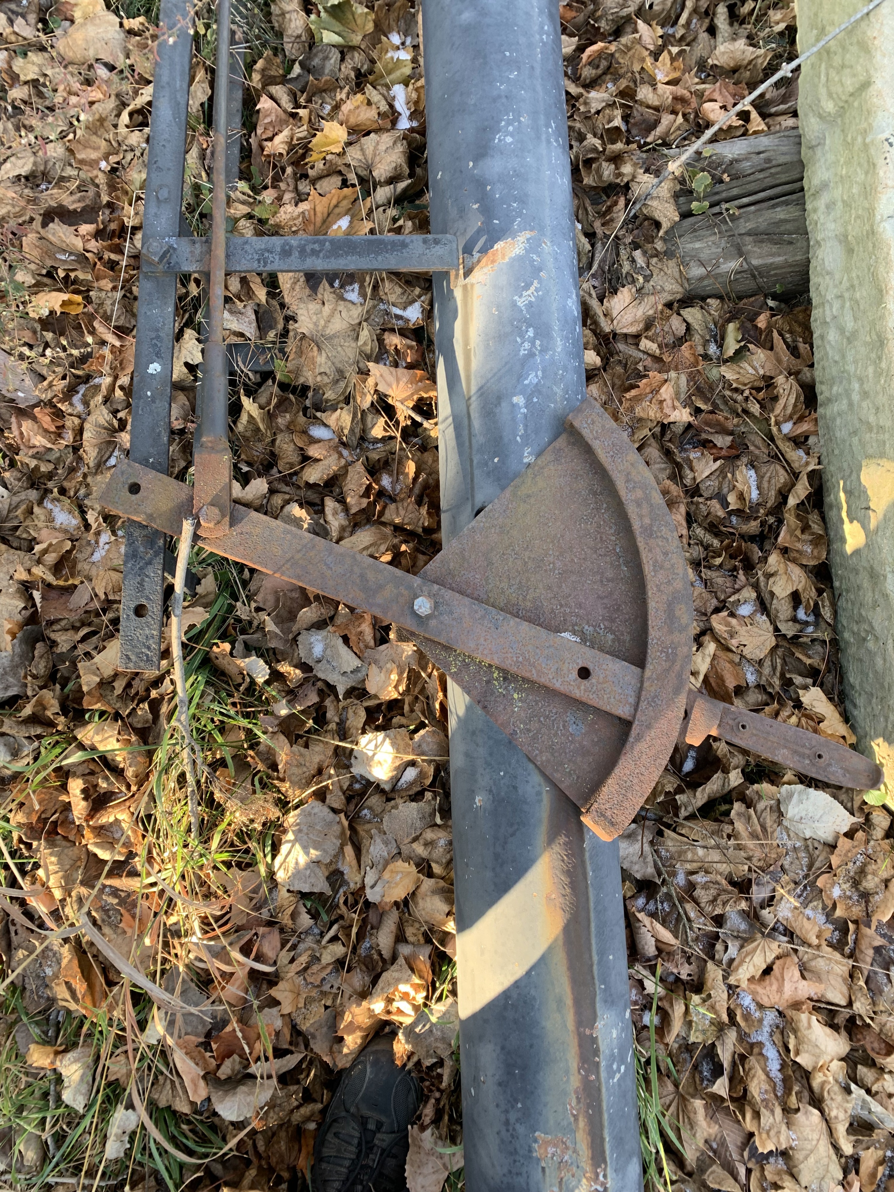 3462 - Manual Train Order Signal with Blade, Hand Control, Mast, etc. thumbnail