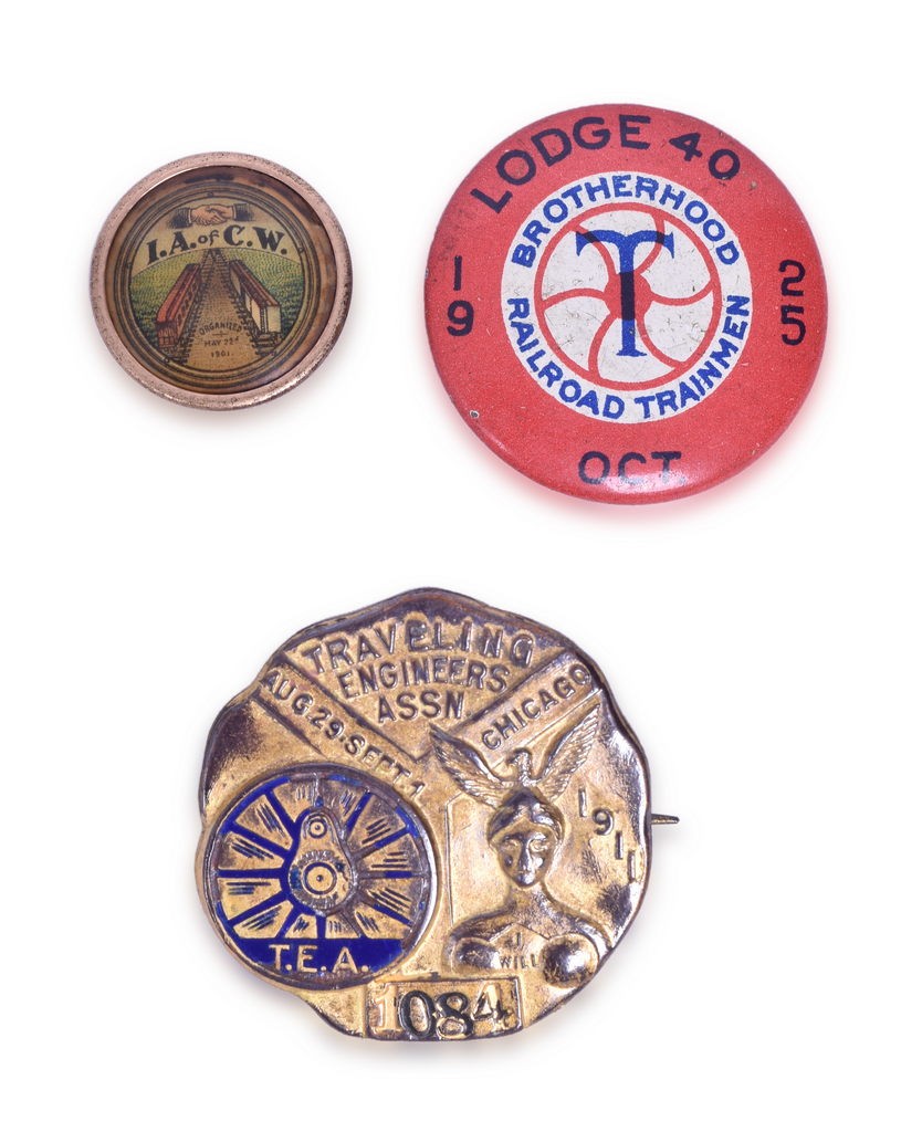 4054 - 1911 Traveling Engineers Association Convention Pin, International Association of Car Workers Pin, 1925 Brotherhood of Railroad Trainmen Button thumbnail