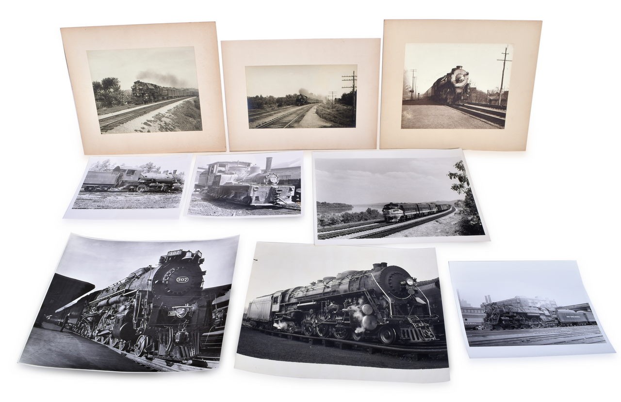 4058 - 36 Black and White Photos - New York Central, Baltimore and Ohio, Chesapeake and Ohio, Steam thumbnail
