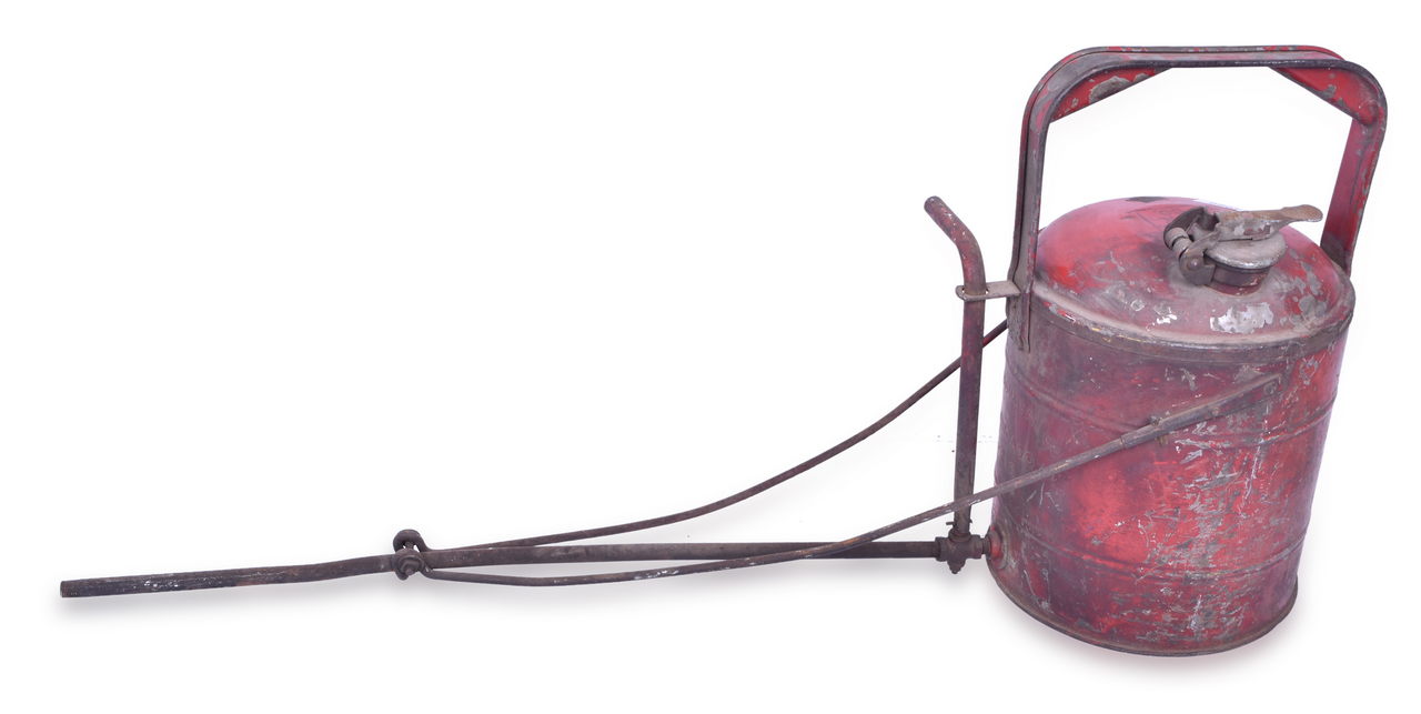 4086 - Long Spout New York Central Railroad Canister - Used for Melting Ice and Snow thumbnail