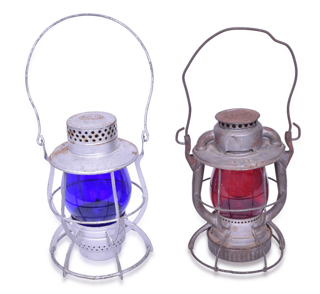 4134 - Pair of Dietz Unmarked Lanterns- Blue and Red Globe - No. 39 and a Vesta thumbnail