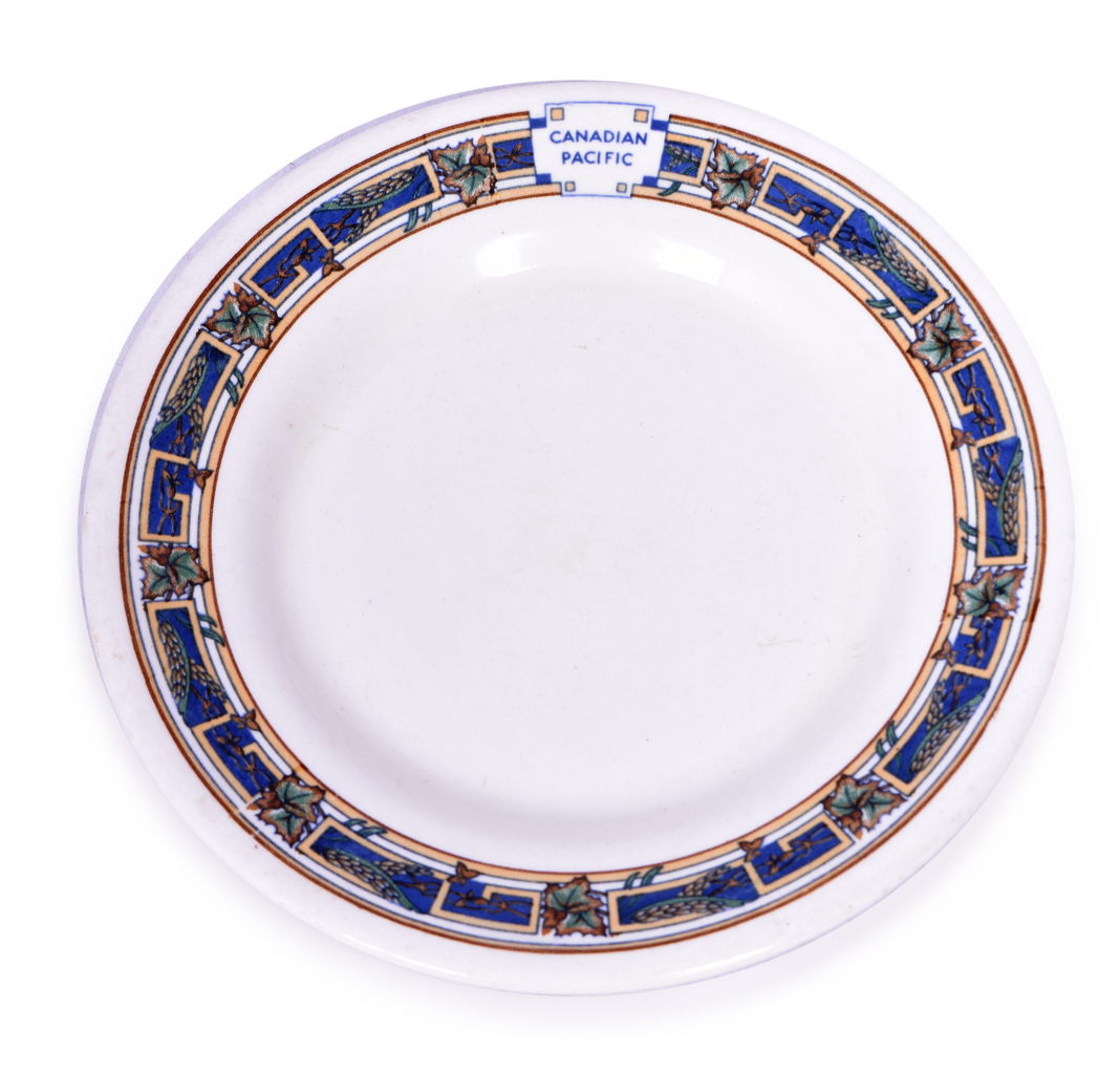 4219 - Canadian Pacific Railroad Maple Leaf Blue Plate 7 1/2