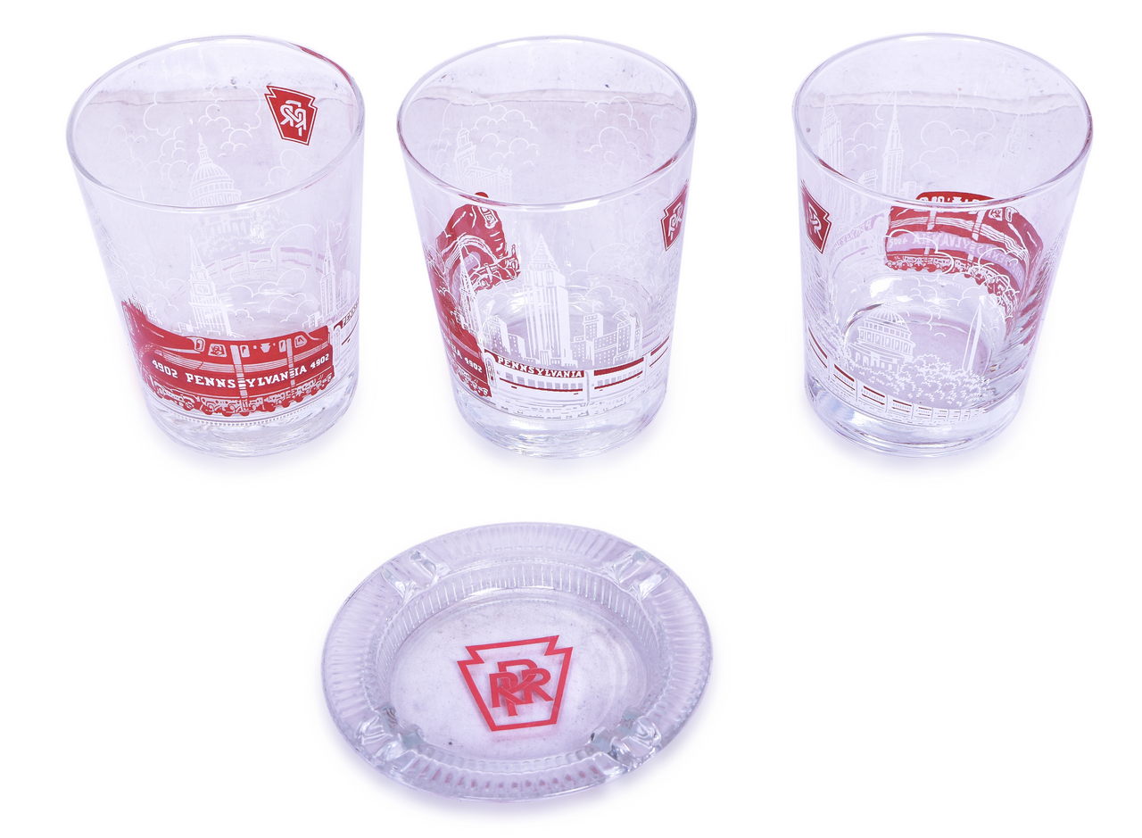 4257 - Pennsylvania Railroad Glasses and Ash Tray thumbnail