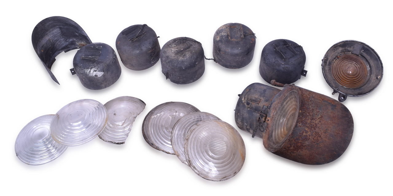 4283 - Railroad Color Position Light Signal Parts - Lamp Housings, Hoods, Lenses, etc. thumbnail