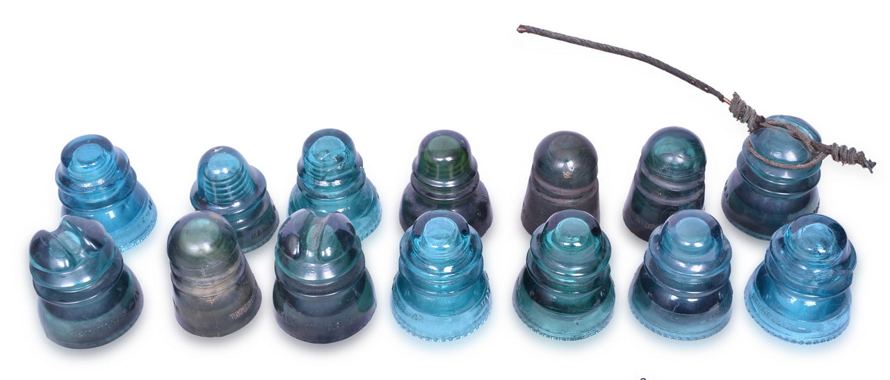4310 - 14 Hemingray Glass Telegraph Insulators - 19, 40, 42, 43 thumbnail