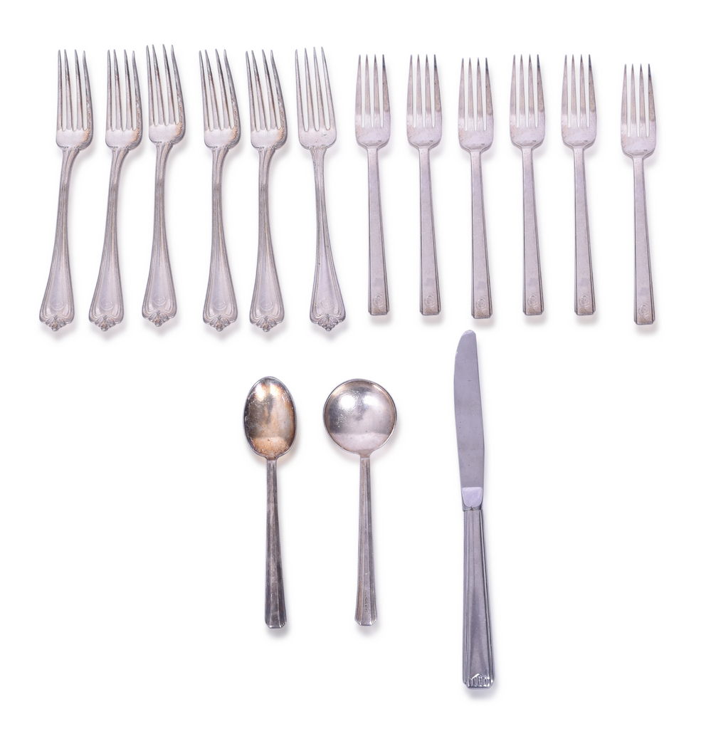 4319 - Assorted Railroad Silverware Northern Pacific, Pennsylvania, Chicago - Forks, Spoons, Knife thumbnail
