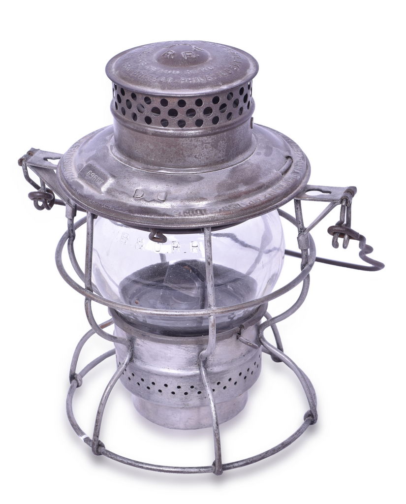 4320 - Adams & Westlake Kero 200 Baltimore and Ohio Lantern w/ Clear Cast Globe thumbnail