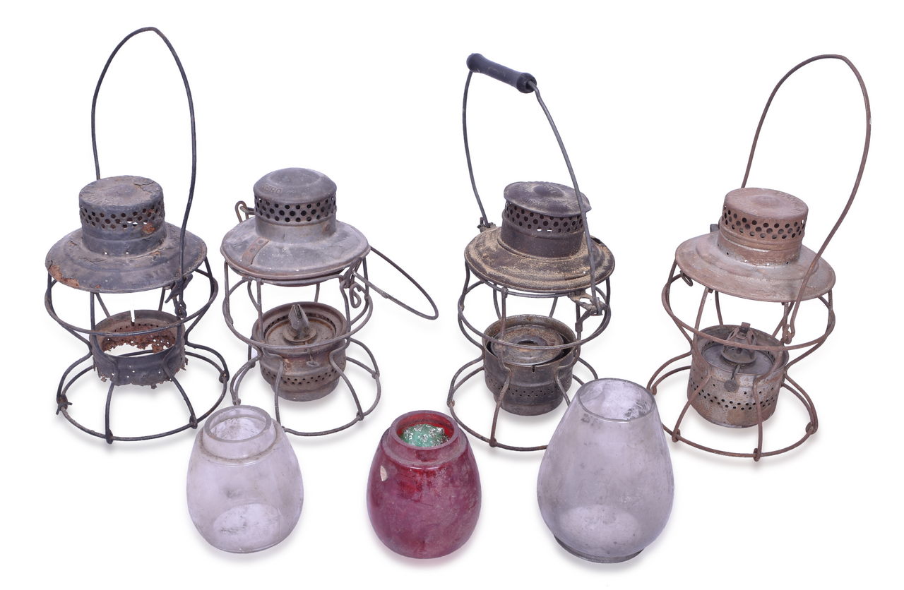 4328 - Lantern Parts Lot - Four Lanterns, Three Globes - New York Central and Chesapeake and Ohio thumbnail