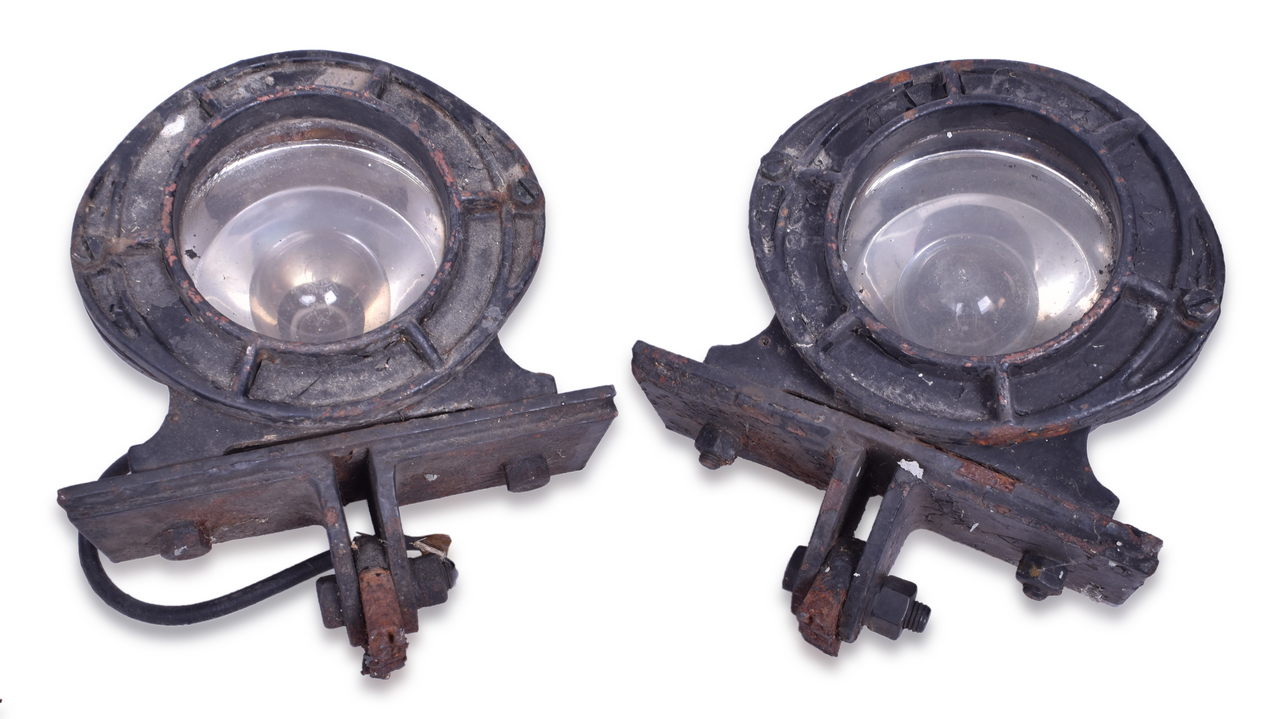 4344 - Pair of Westinghouse Mine Locomotive Headlights thumbnail