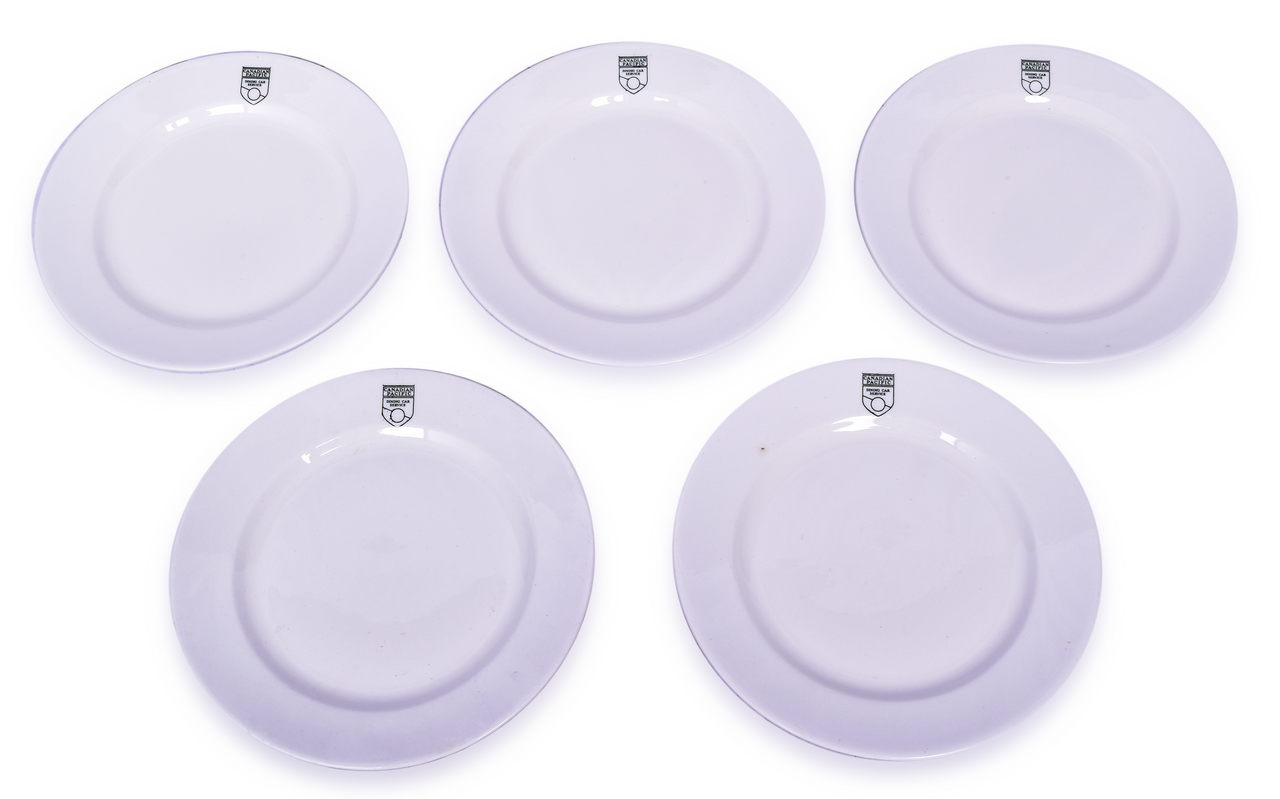 4421 - Set of 5 Canadian Pacific Railway Crest Pattern Luncheon Plates 9