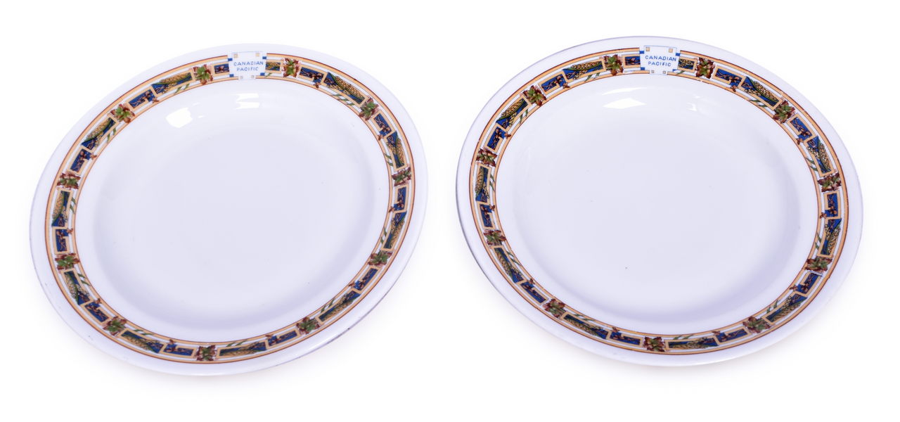 4427 - 2 Canadian Pacific Railway Brown Maple Leaf Soup Plates 9