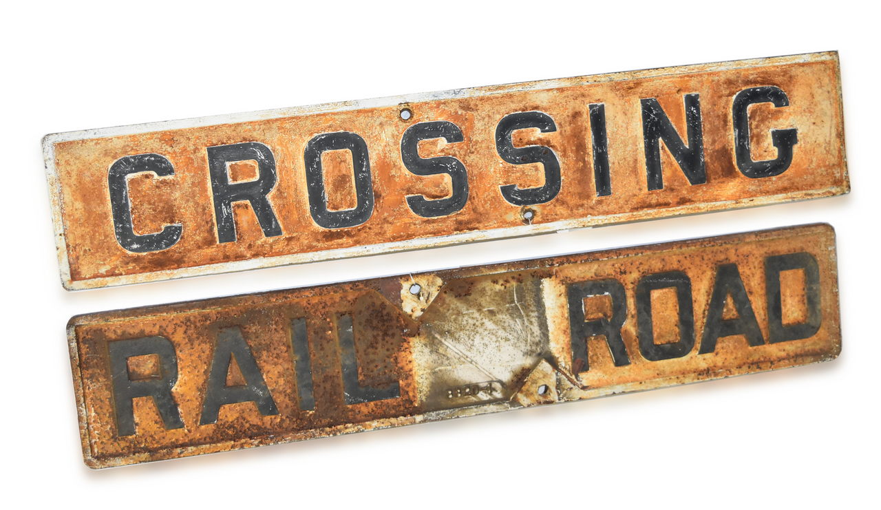 4434 - Cast Iron Railroad Crossing / Crossbuck Pair thumbnail