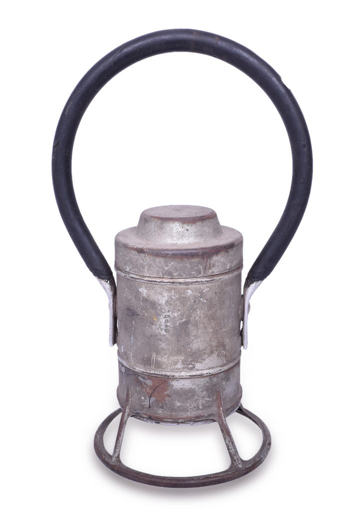 4560 - Erie Railroad Armspear Battery Powered Lantern and 7