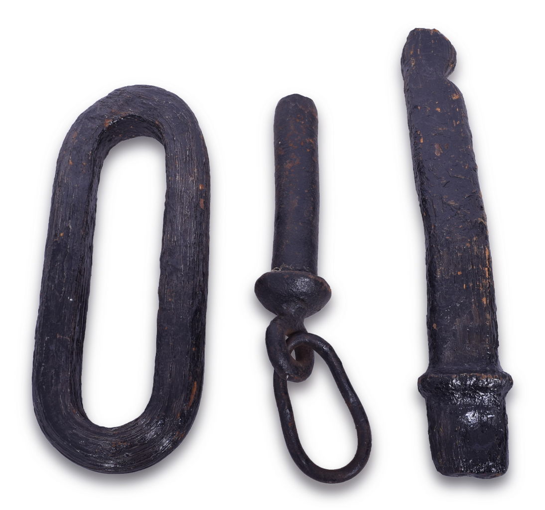 4584 - Early Railroad Link and Pin Coupler Parts thumbnail