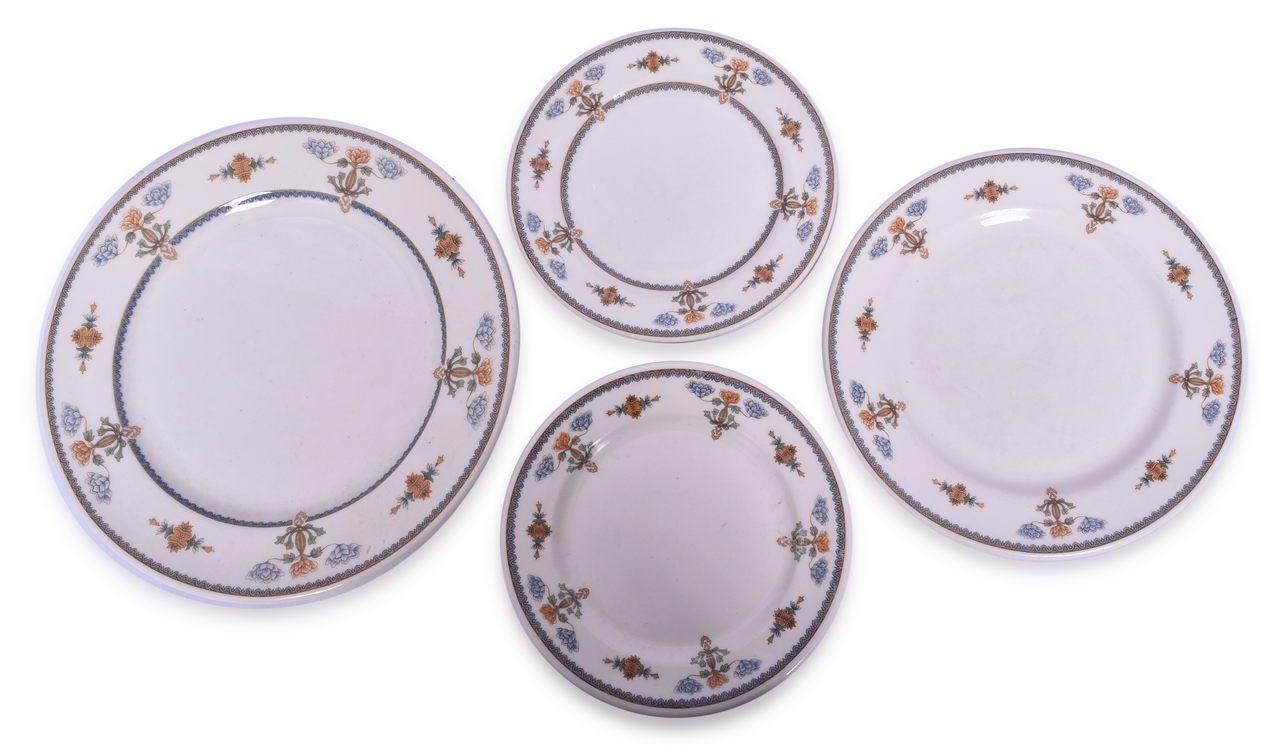 5037 - Group of 4 Louisville & Nashville Railroad Regent Pattern Dining Car China Plates - 6 3/8