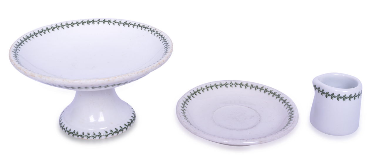 5041 - 3 Pieces of Louisville & Nashville Railroad Green Leaf Pattern Dining Car China - Pedestal Compote, Creamer, and Saucer thumbnail