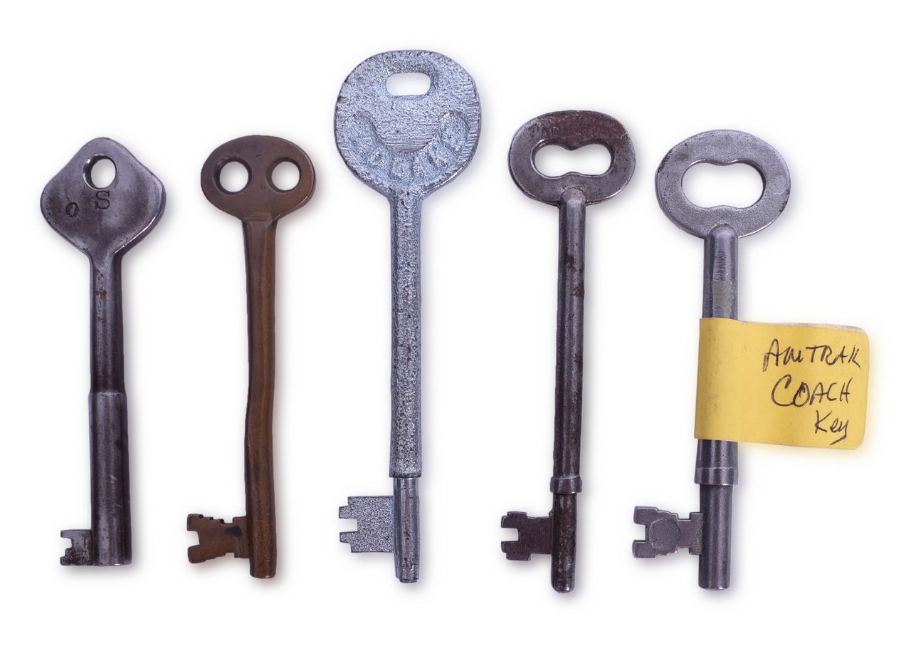 5089 - Group of 5 Railroad Caboose and / or Coach Keys - Adlake and Amtrak J.L.H. Co. thumbnail