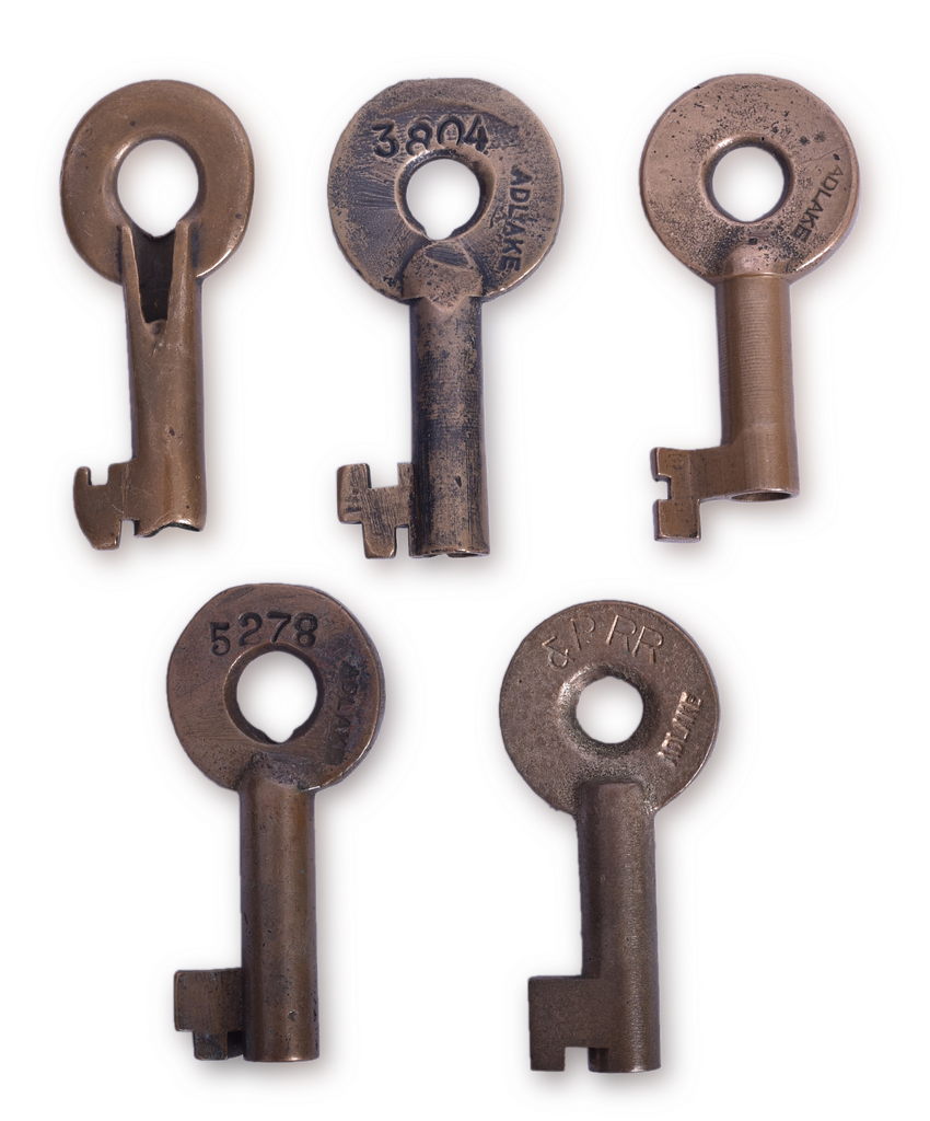 5252 - Five Adlake Railroad Keys - Chicago Milwaukee & St. Paul, Soo Line, Burlington Route, Chicago & North Western thumbnail