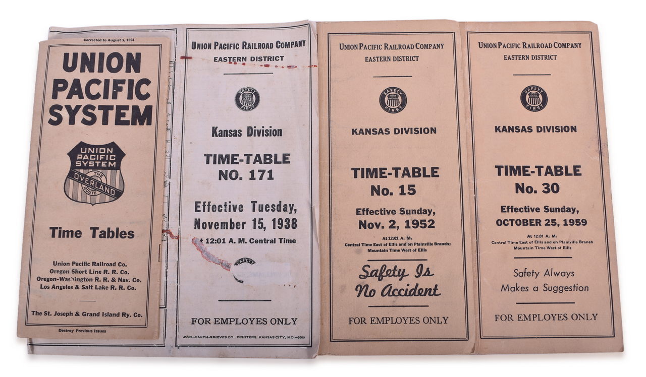 5294 - Ten Union Pacific Railroad Employee and Public Timetables - 1924 to 1978 thumbnail