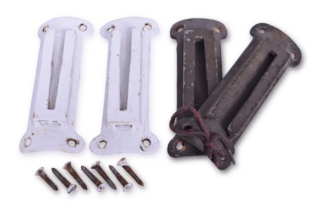 5349 - Two Pairs of Cast Iron Railroad Caboose Lamp Marker Brackets thumbnail