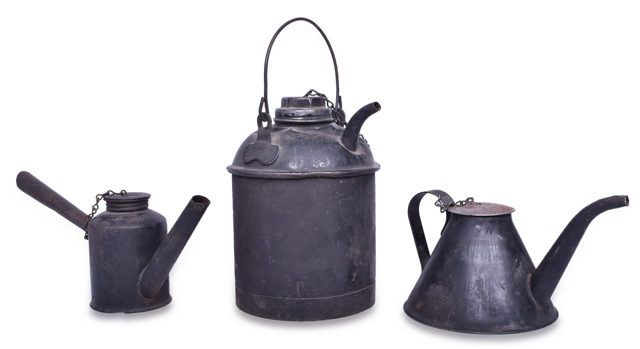 5388 - Group of Three Missouri Pacific Railroad Marked Kerosene Canisters / Tallow Pots thumbnail