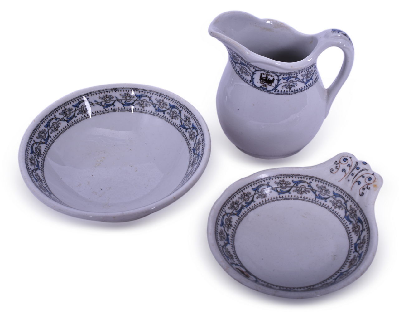 5449 - Three Pieces of New York Central Railroad China Dewitt Clinton Handled Creamer, Ice Cream Shell, and Bowl thumbnail