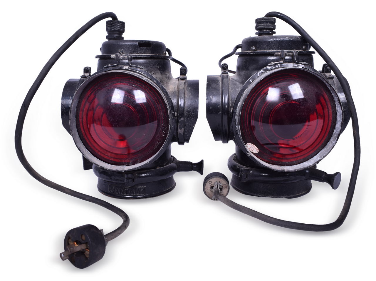 5520 - Pair of Railroad Electrified Atchison, Topeka and Santa Fe Railway Caboose Marker Lamps thumbnail