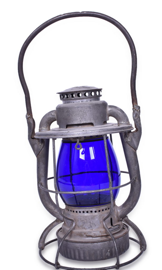 5522 - Dietz Vesta Gulf Mobile and Ohio Railroad Lantern w/ RSA Blue Globe thumbnail