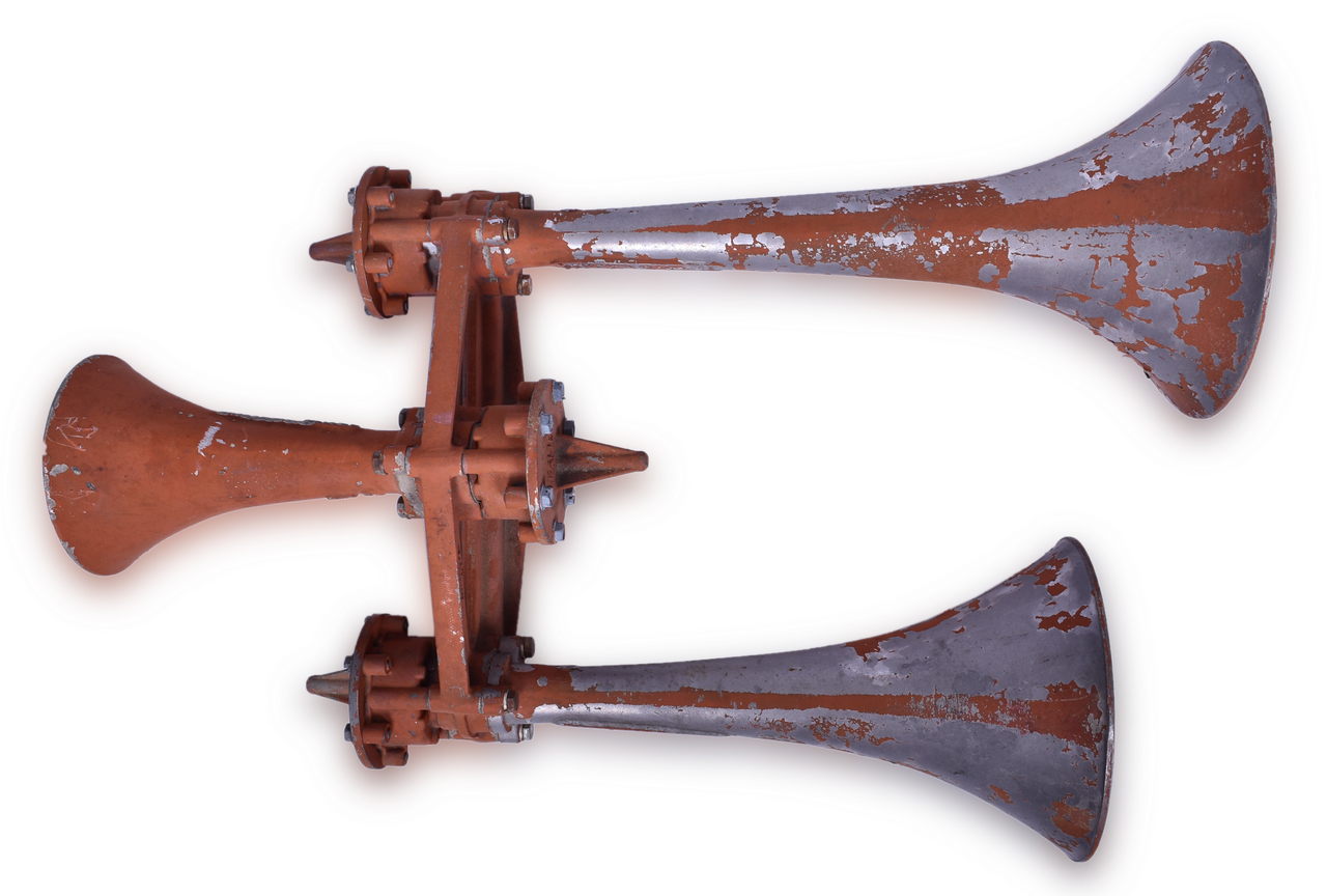 5600 - Leslie Supertyfon RS3L Diesel Locomotive Horn thumbnail