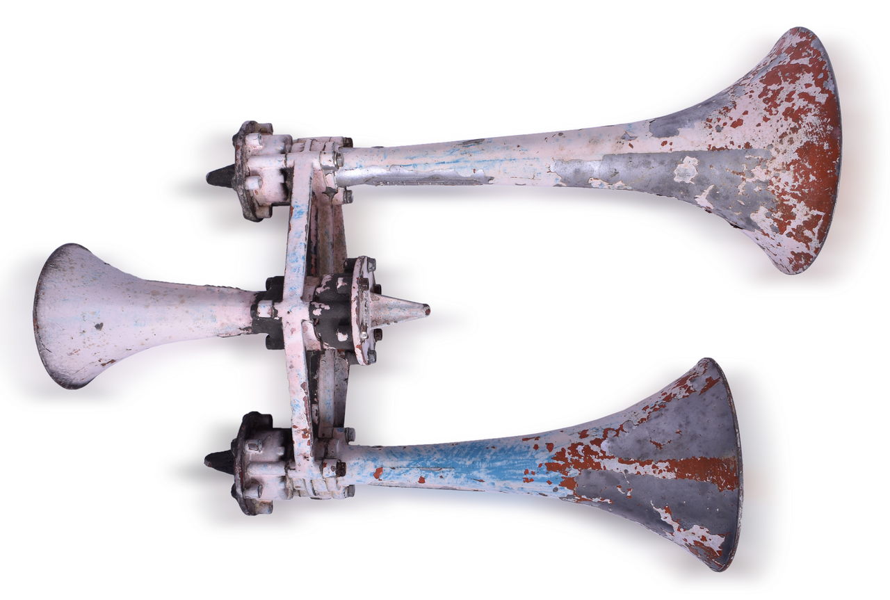 5610 - Elgin, Joliet & Eastern, Ex-Conrail Leslie Supertyfon RS3L Horn thumbnail