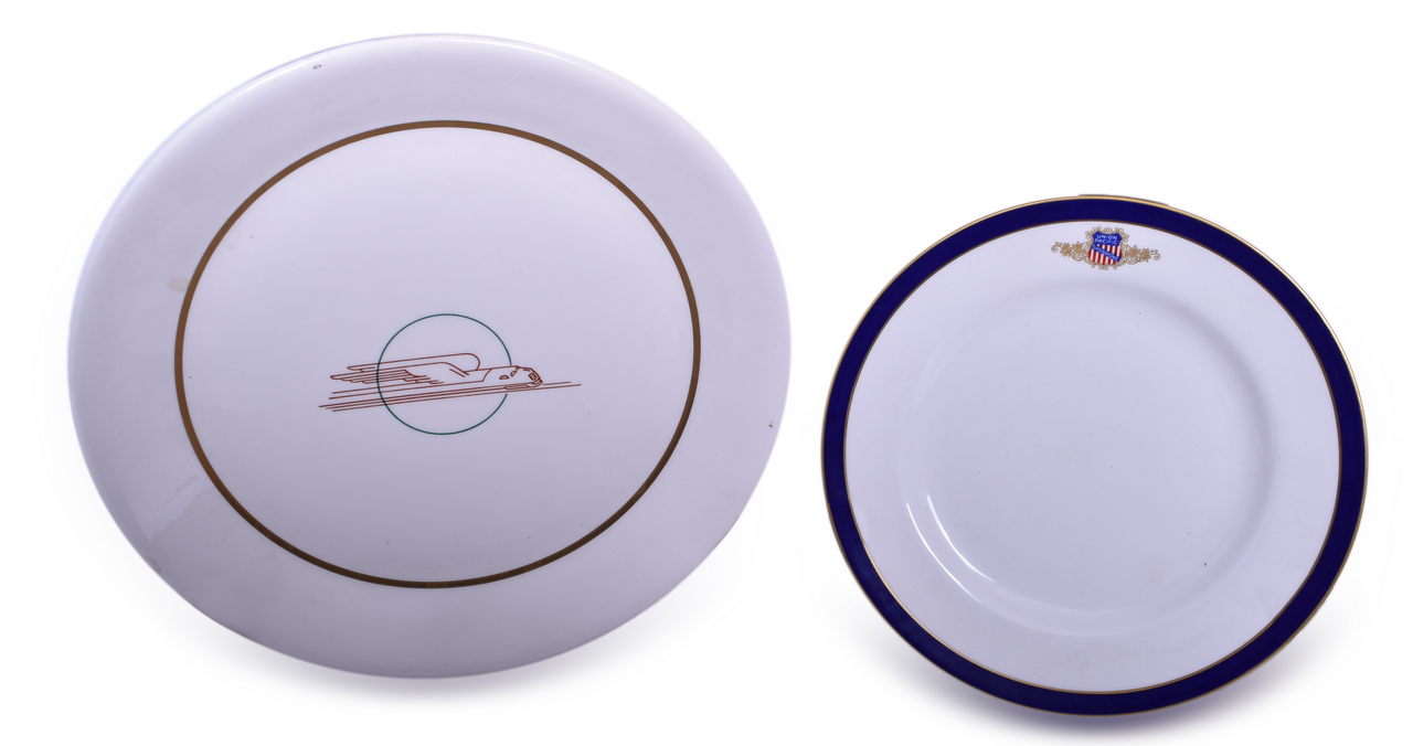 5623 - Two Union Pacific Railroad China Plates Shoshone and Winged Streamliner thumbnail