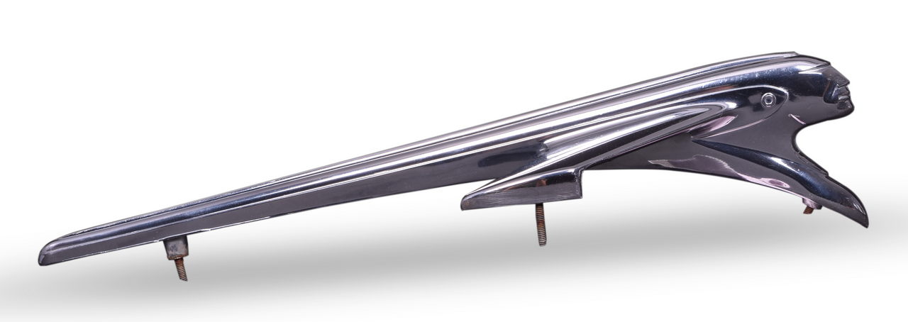 7092 - 1950 Pontiac Standard Winged Indian Hood Ornament thumbnail