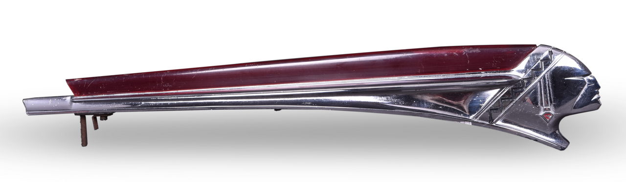 7098 - 1946 Pontiac Deluxe Streamliner Hood Ornament thumbnail