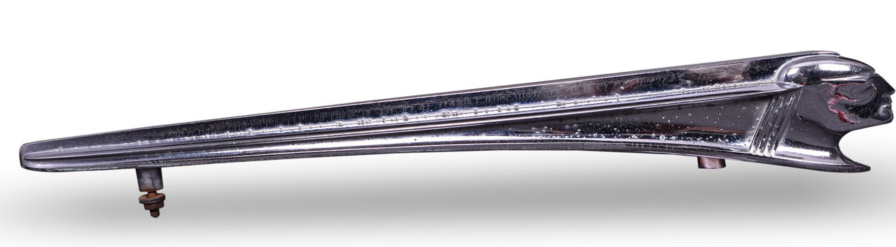 7110 - 1947 Pontiac Chrome Indian Hood Ornament thumbnail