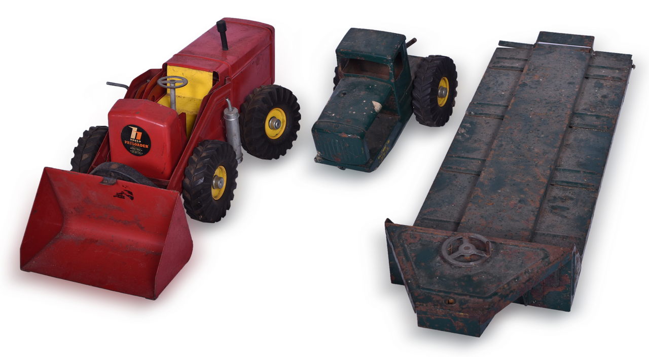 7149 - Two Pressed Steel Nylint Toys - Hough Payloader and Tourneau Tournahauler Cab & Trailer thumbnail