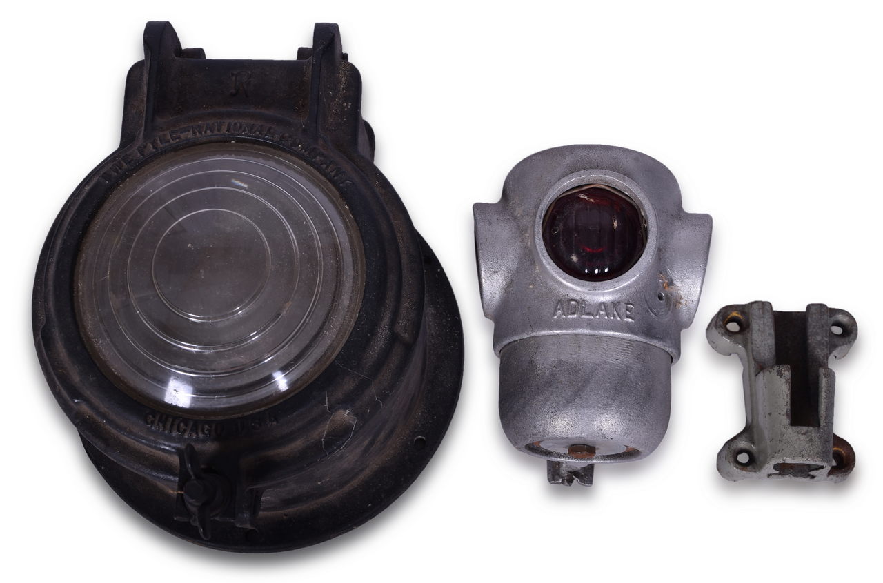8118 - Adlake Aluminum Railroad Caboose Marker Lamp, Pyle-National Marker Lamp, and Lamp Bracket thumbnail