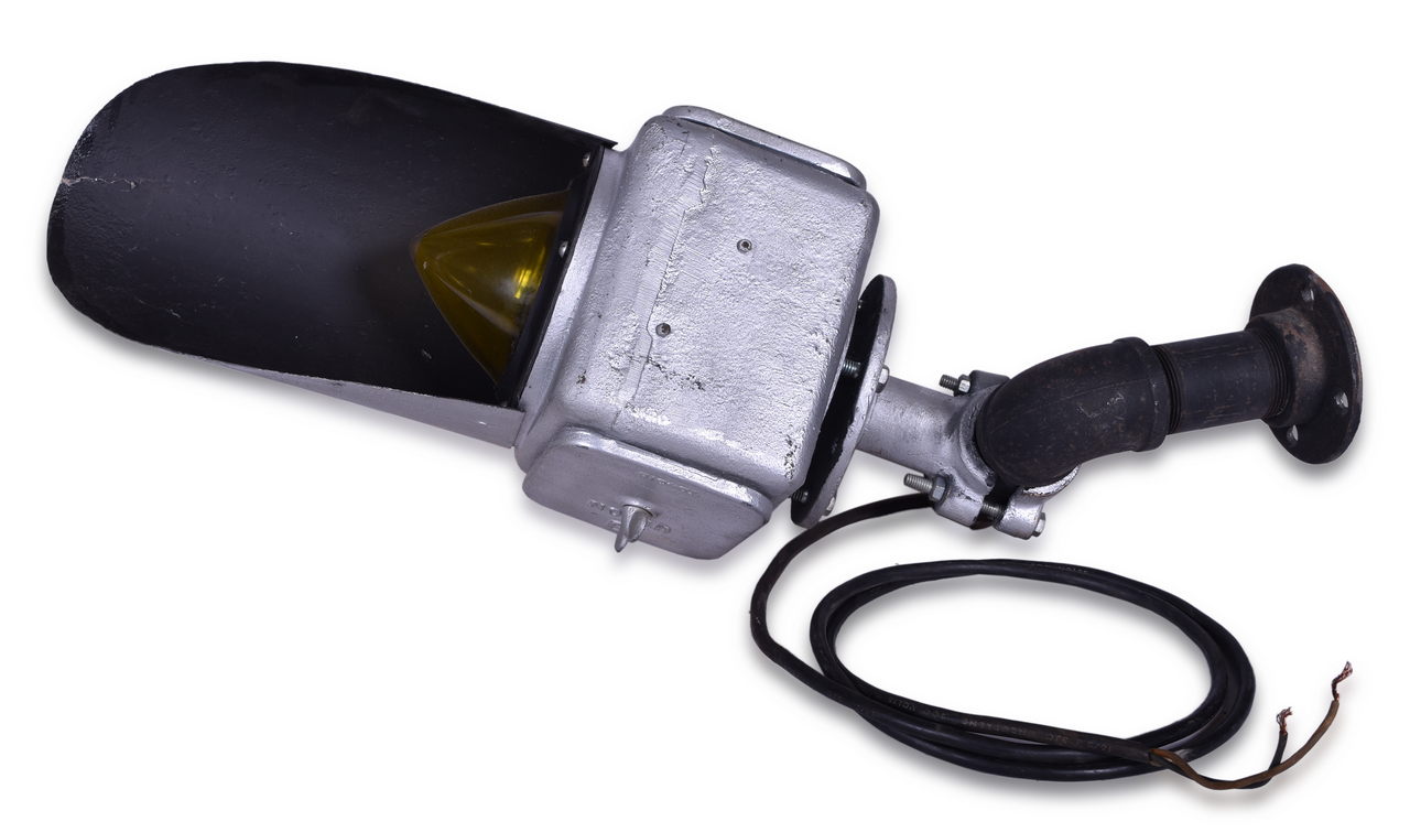 8286 - Union Switch and Signal PL-2 Railroad Position Light Individual Head - Restored - 110 Volt Operation thumbnail