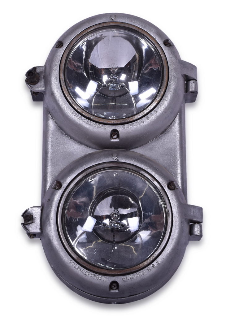 8290 - Pyle National Railroad Locomotive Headlight thumbnail