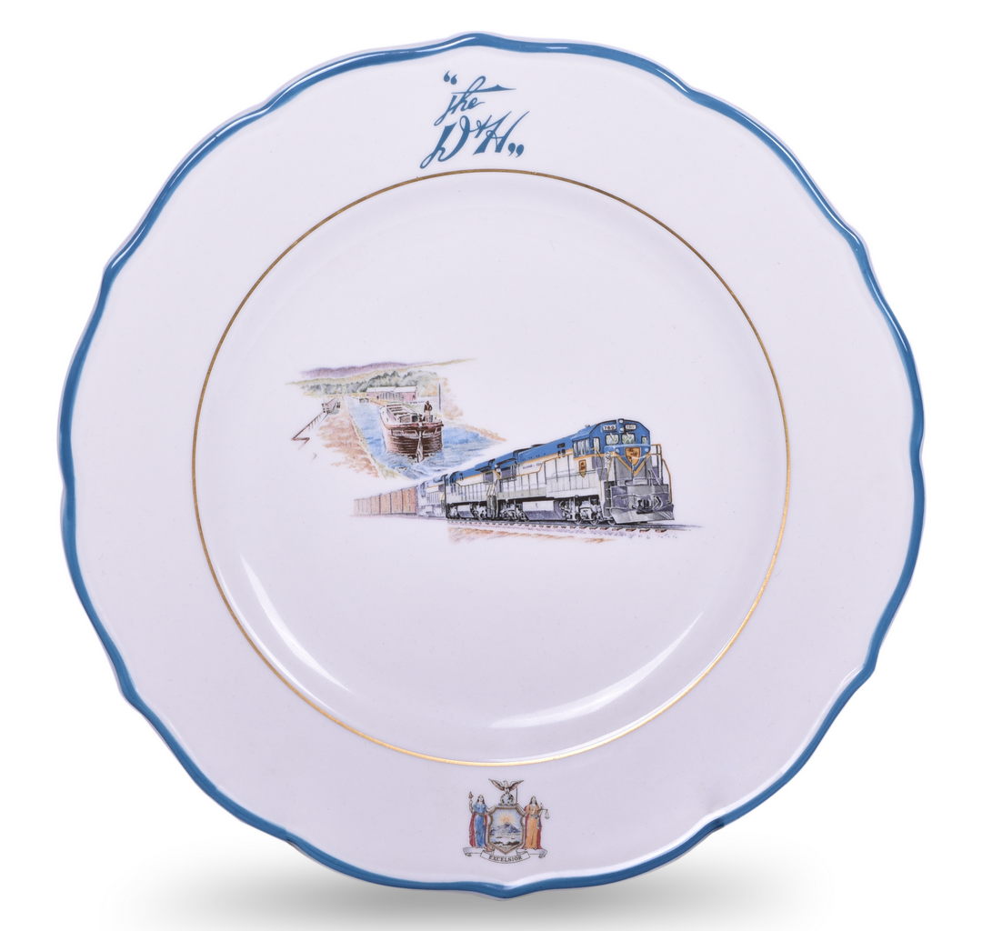 8367 - Delaware and Hudson Railroad Adirondack Service Plate 10 1/2