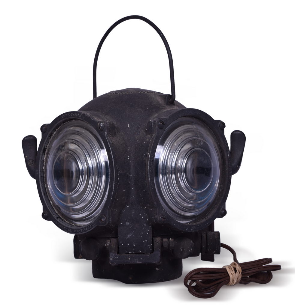 8376 - Pyle National Locomotive Marker Lamp w/ Green & Clear Lens thumbnail