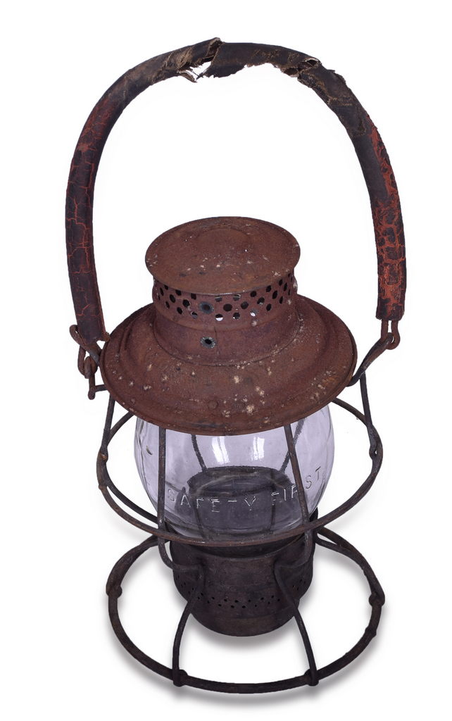 8396 - Adams & Westlake Chicago Milwaukee and St. Paul Railway Reliable Tall Globe Lantern thumbnail