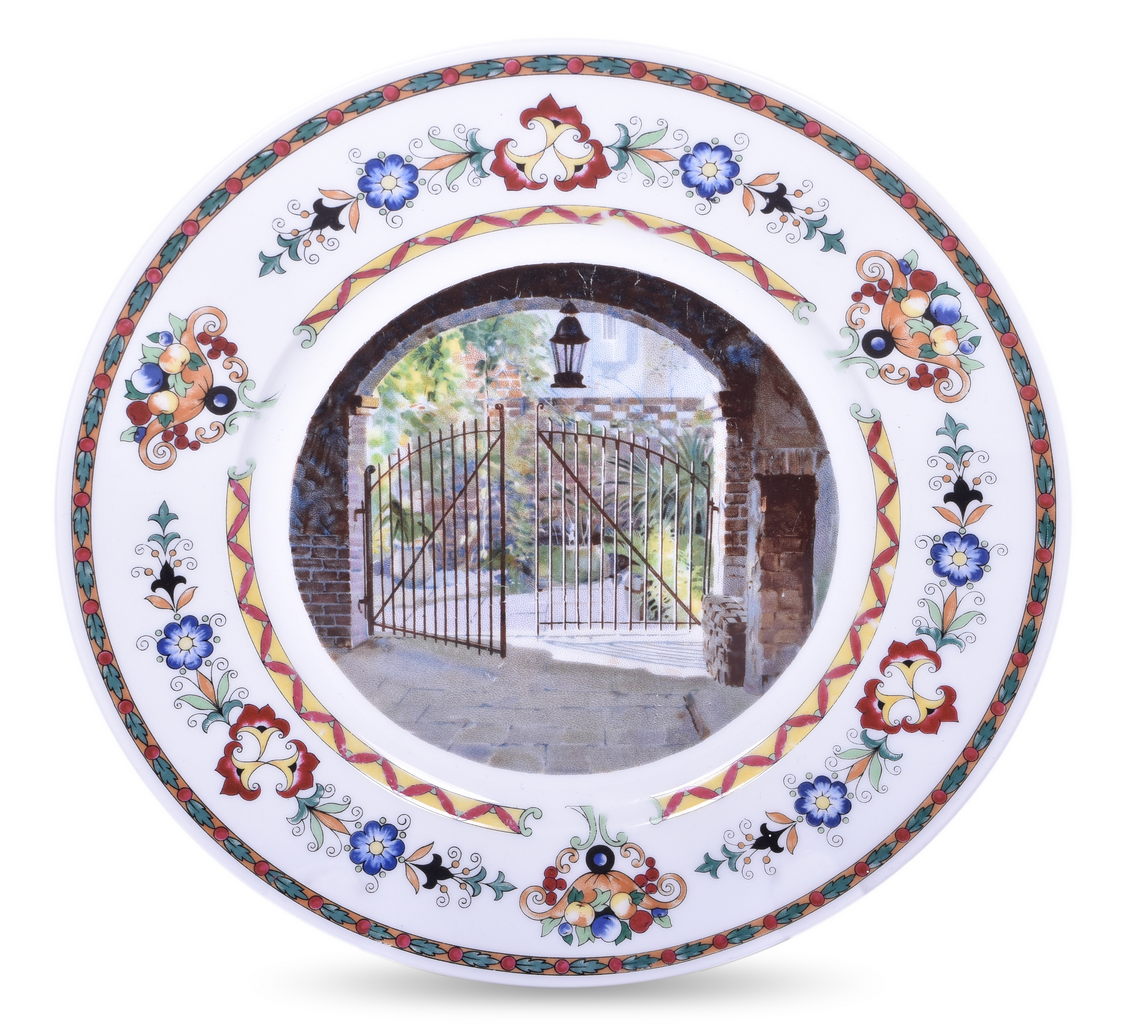 8489 - Illinois Central Railroad French Quarter Service Plate Gate of Court of Two Sisters Royal Street New Orleans thumbnail
