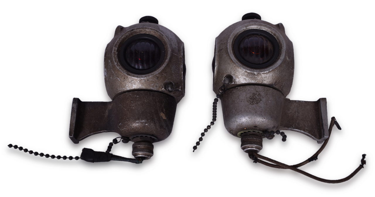 8510 - Pair of Pyle National Cannonball Caboose Marker Lights thumbnail