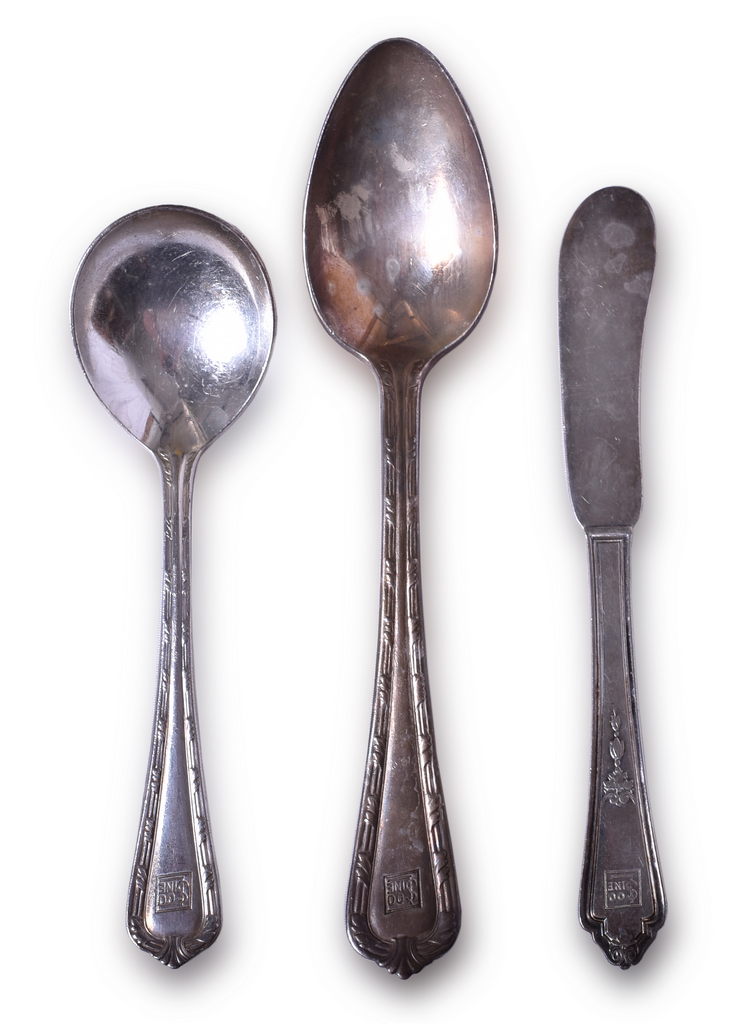 8567 - Three Pieces of Soo Line Silver Flatware - Sussex Spoons and Shelburne Butter Knife thumbnail