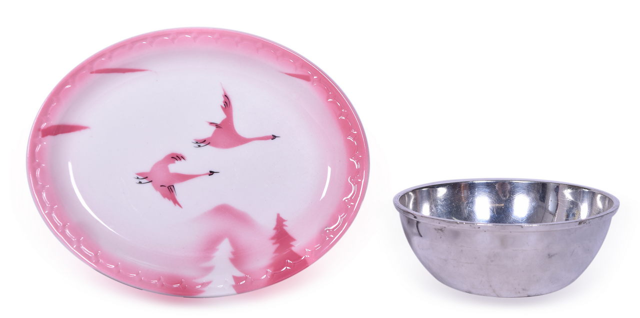 8612 - Chicago, Milwaukee, St. Paul & Pacific Railroad International Silver Bowl and Syracuse China Traveler Oval Plate thumbnail